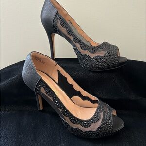 Dream Pairs Black Glitter Peep-Toe Heels